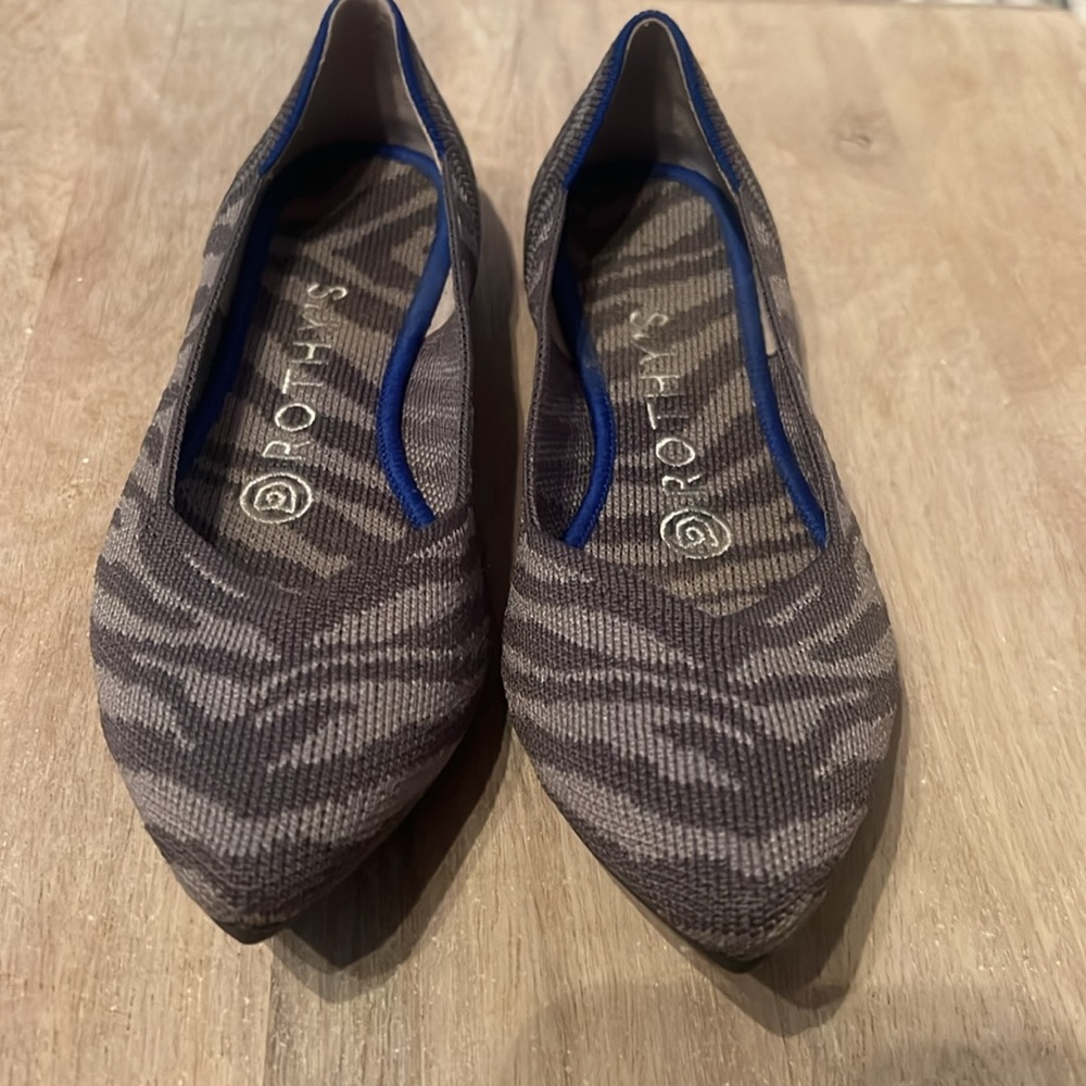 Euc The Point Grey Zebra Print Rothy’s Size 6 Sho… - image 3